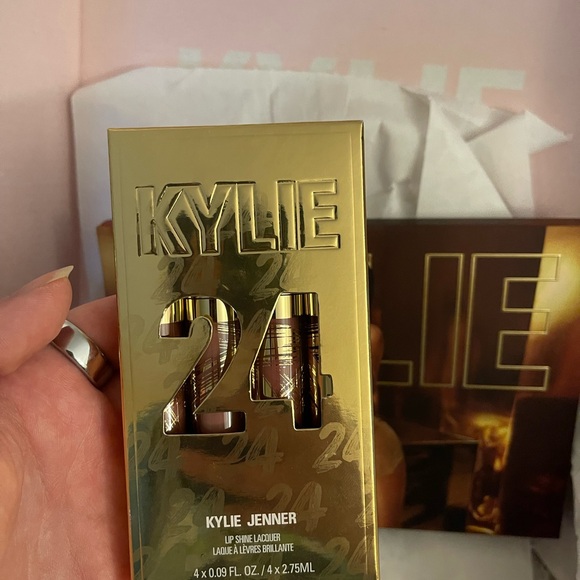 Kylie cosmetics 24th birthday full collection - Picture 3 of 8